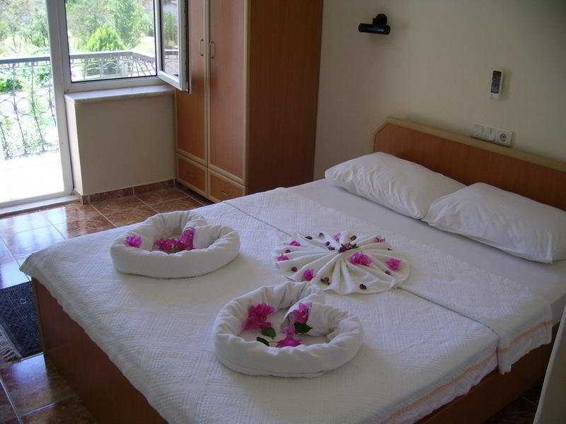 Junior Ozalp Hotel Dalyan Eksteriør billede